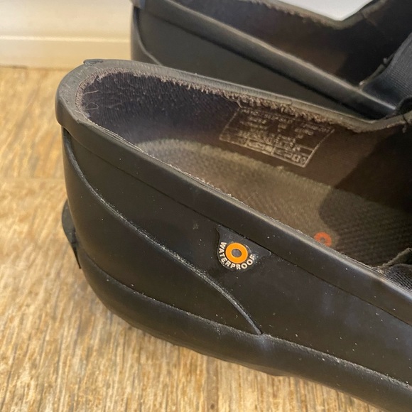 Bogs Rain Womens Black Solid Patch Slip On Shoes Size 7 Waterproof Gardening - Picture 6 of 9